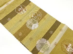 変わり織横段に雪輪・草花模様刺繍名古屋帯